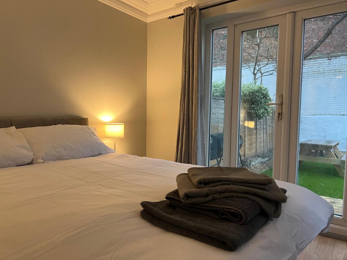 Lovely 2-Bedroom Victorian Flats Londres Extérieur photo