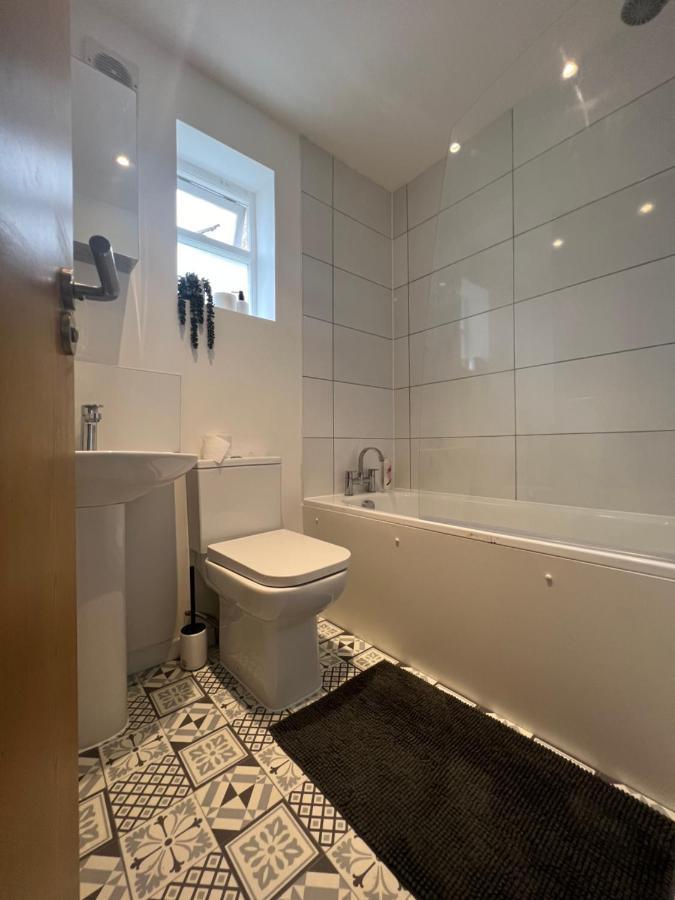 Lovely 2-Bedroom Victorian Flats Londres Extérieur photo
